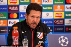 诺丁汉森林两波快速反击战平皇家贝蒂斯，比赛高潮迭起